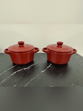 Set Of 2 Two Mini Crofton Ceramic Casserole Dish Red With Lids Holiday Christmas